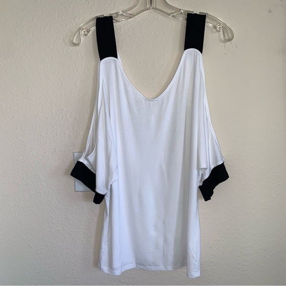 NWOT Flowy Color Block Dolman Cold Shoulder Top - Picture 9 of 16